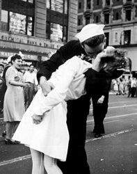Photo Art Print by ArtDash ~ Famous Historical Event: KISSING THE WAR GOODBYE (8″×10″ print)